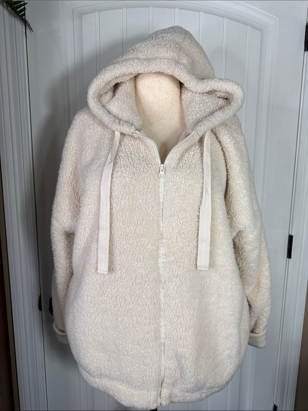 Lou & Grey Cream Fuzzy Faux Fur Hooded Fleece Jacket Size Large Women'